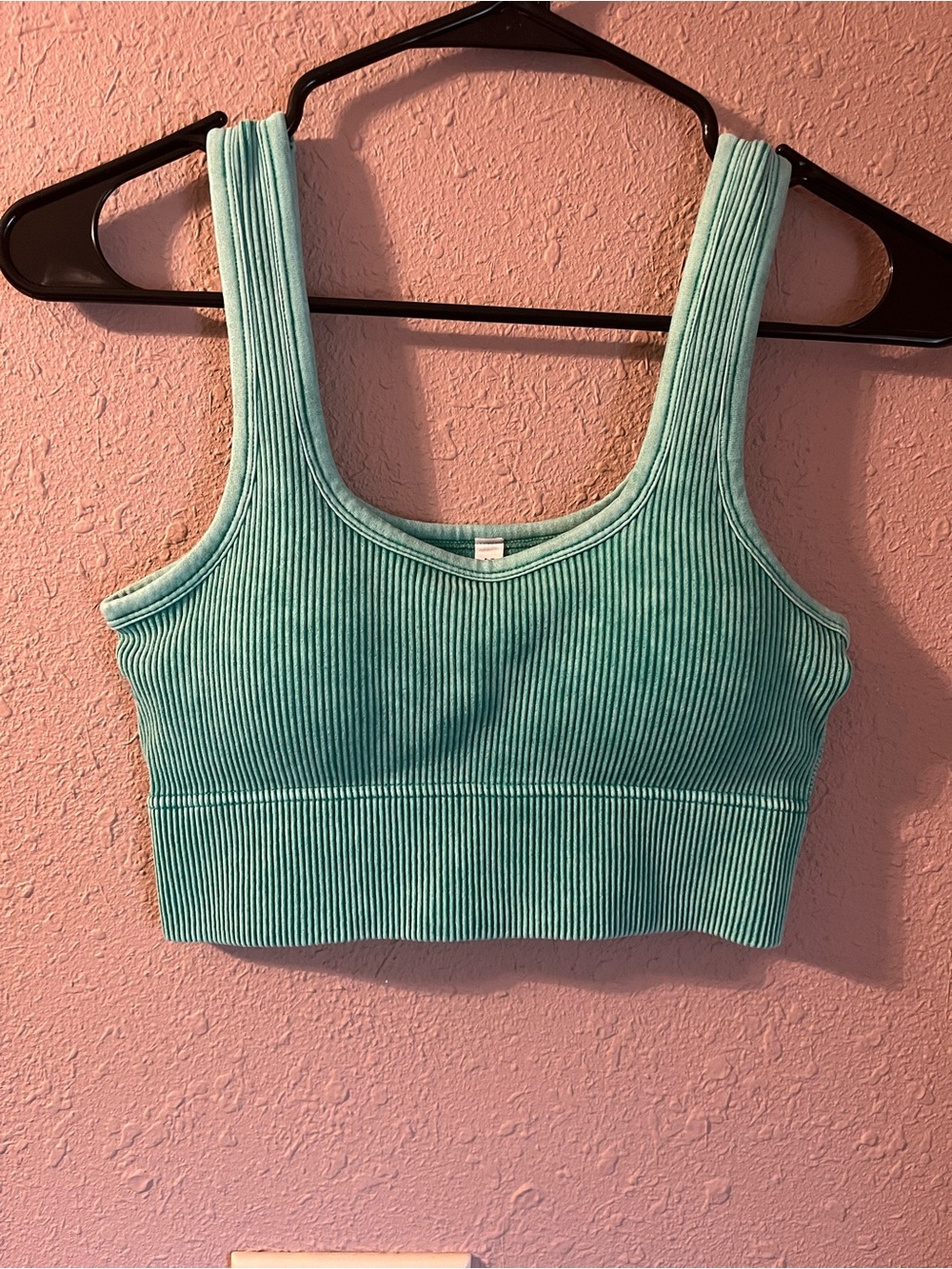 NWOT Zenana Ribbed Crop top with built in bra small